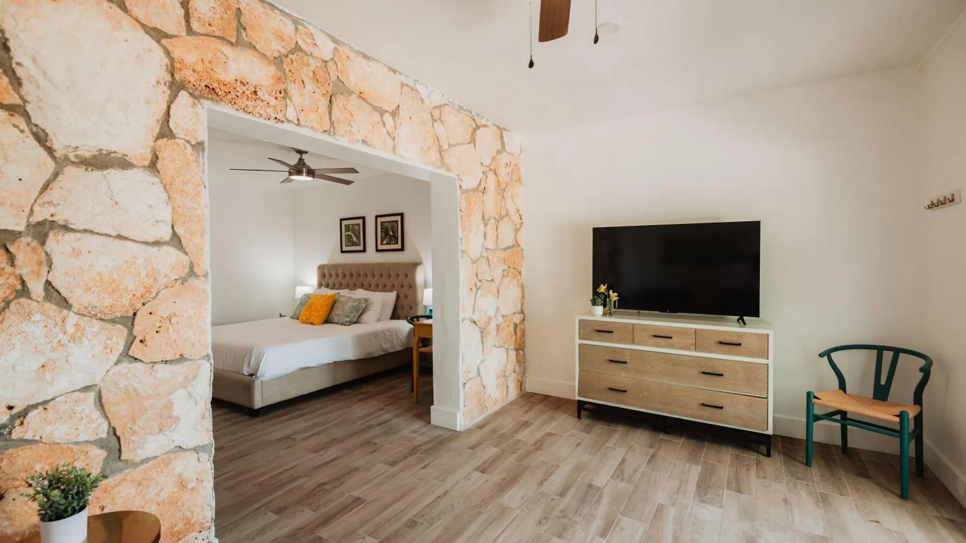 Guana Beach Inn Great Guana Cay Bahamas